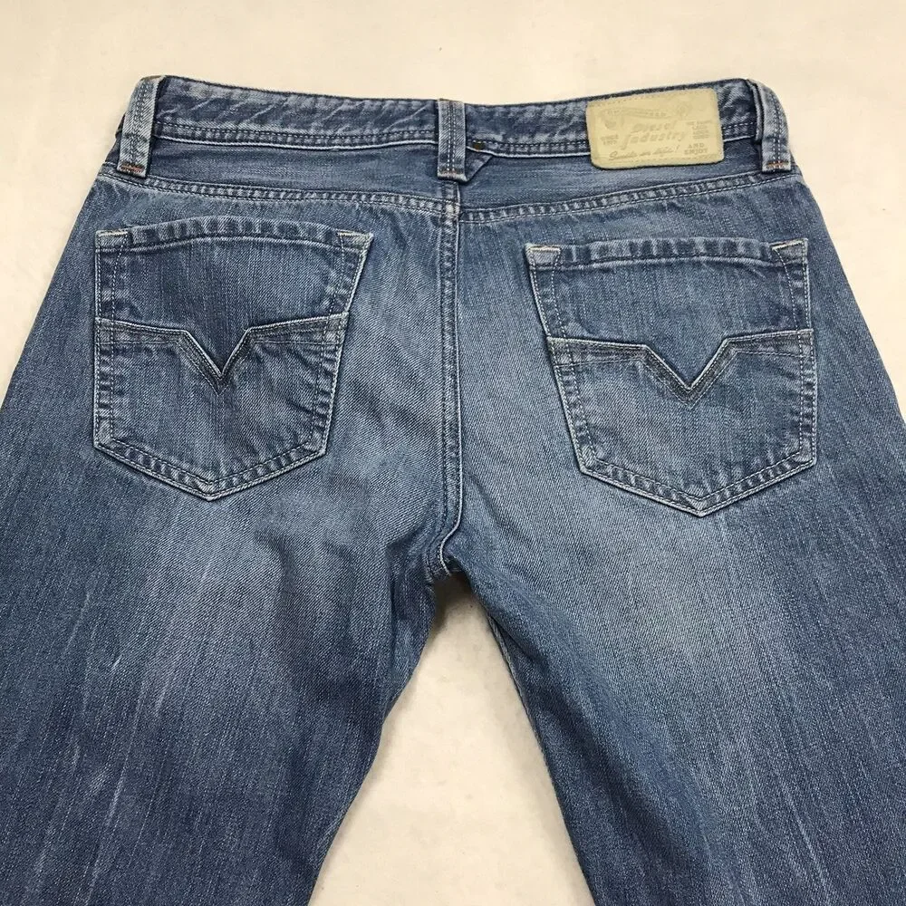 DIESEL Larkee Jeans Men 30x32 (29/32 tag) Light Whiskered Wash Button Fly